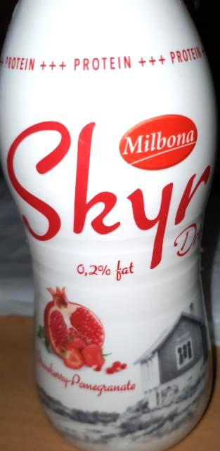 Фото - Протеиновый йогуртовый напиток с клубникой и гранатом Skyr Malibona