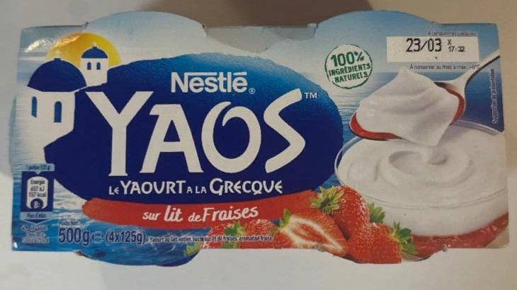 Фото - Йогурт с клубникой Yaos Nestle