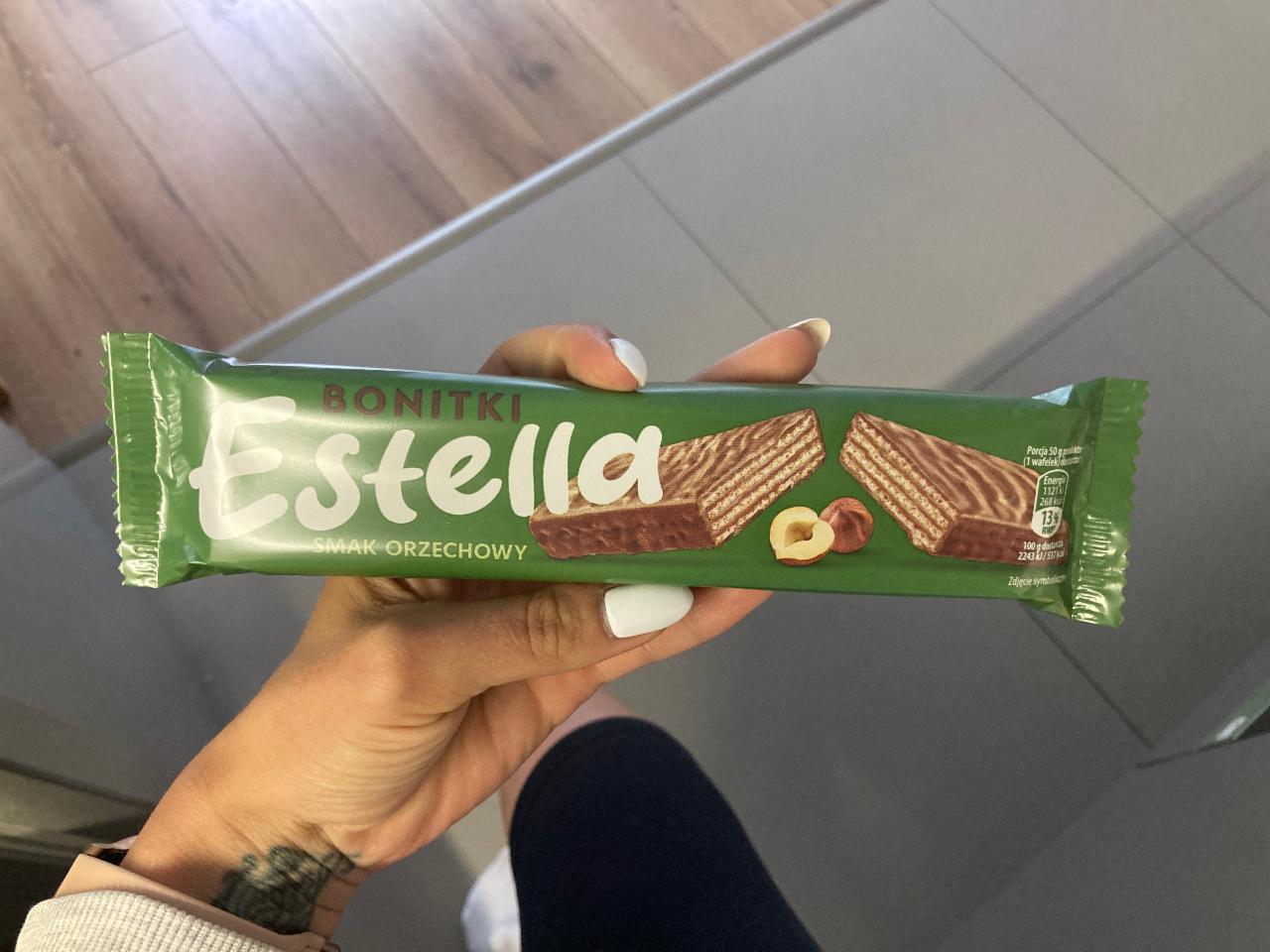 Фото - Батончик вафельный в шоколаде со вкусом ореха Estella