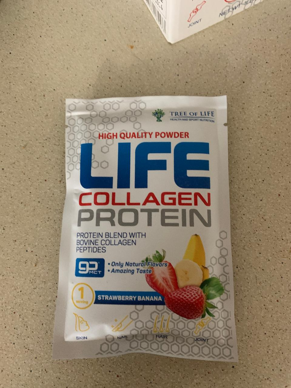 Фото - напиток протеин с коллагеном Life collagen protein банан и клубника TREE OF LIFE