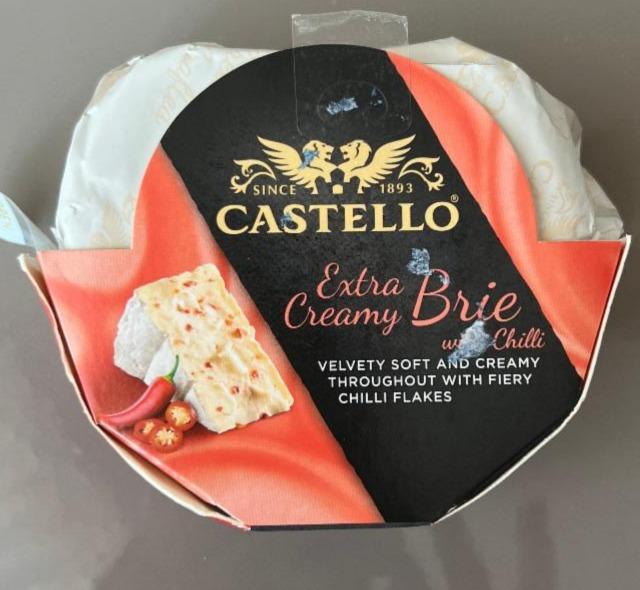 Фото - Сыр Extra Creamy Brie with Chili Castello