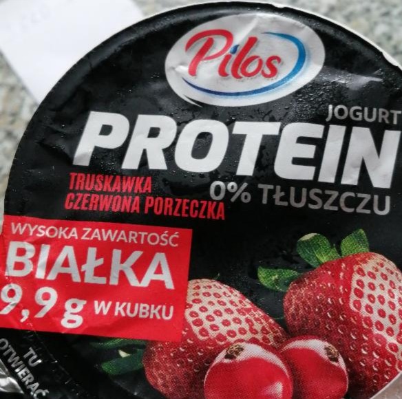 Фото - Йогурт с протеином клубника Jogurt Protein Truskawka Pilos