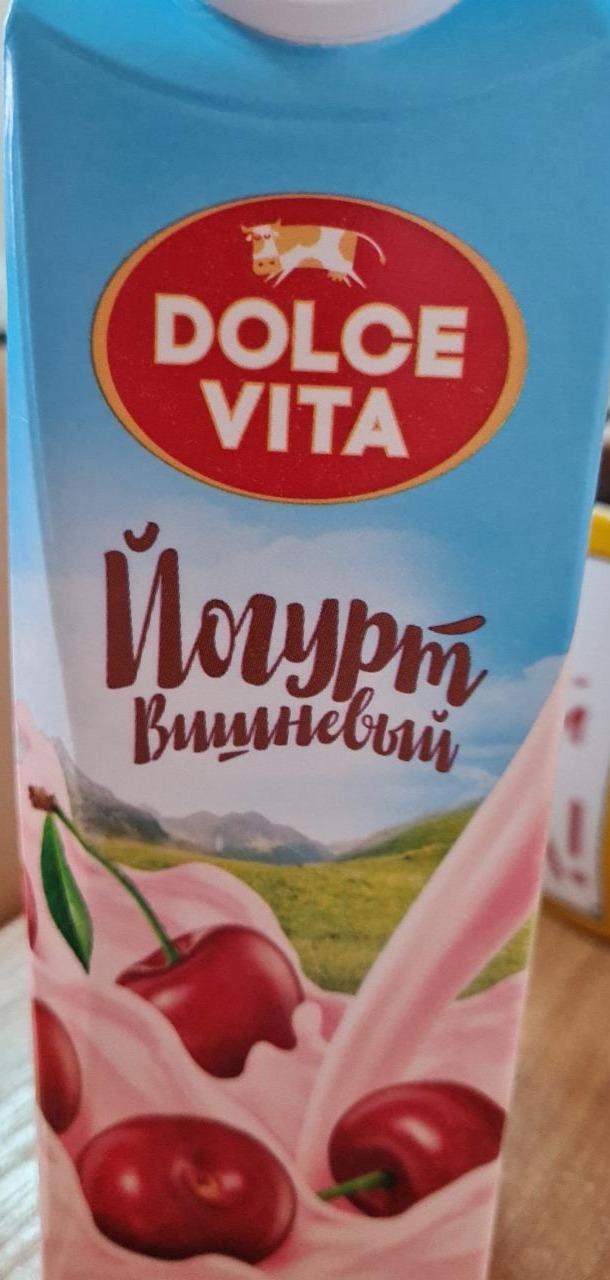 Фото - Йогурт вишневый Dolce Vita