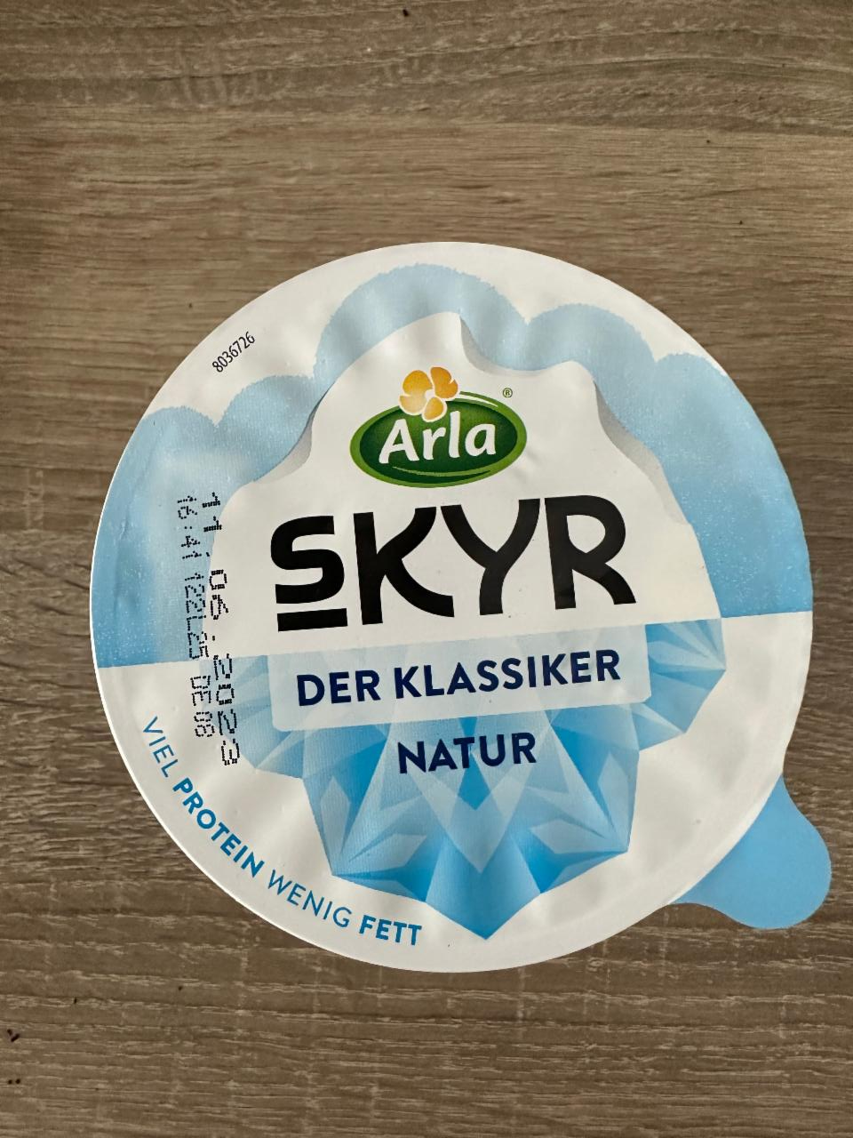 Фото - йогурт скир классический натуральный SKYR Arla