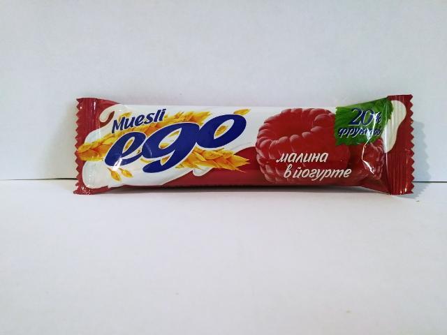Фото - Батончик мюсли малина в йогурте Ego