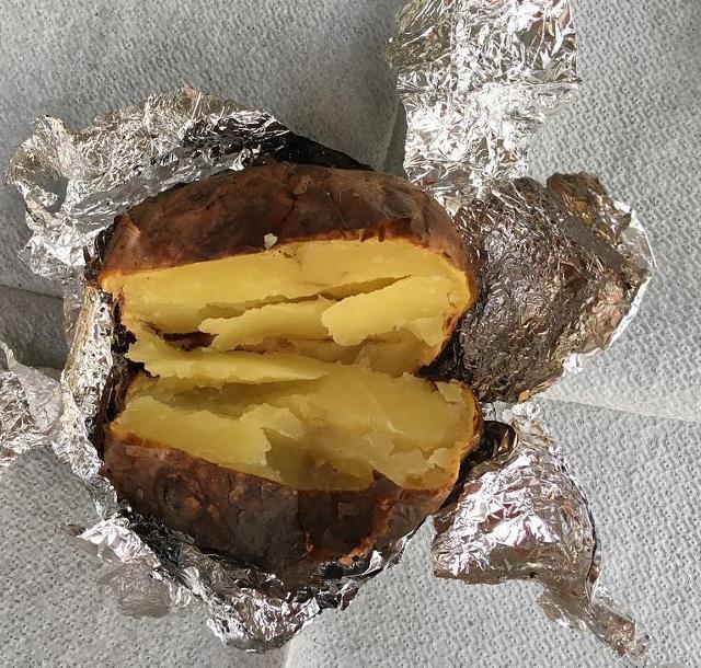 Фото - картофель запечённый в духовке в фольге