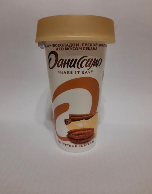 Фото - йогуртный коктейль Shake it easy с белым шоколадом пряной корицей и со вкусом пекана Даниссимо