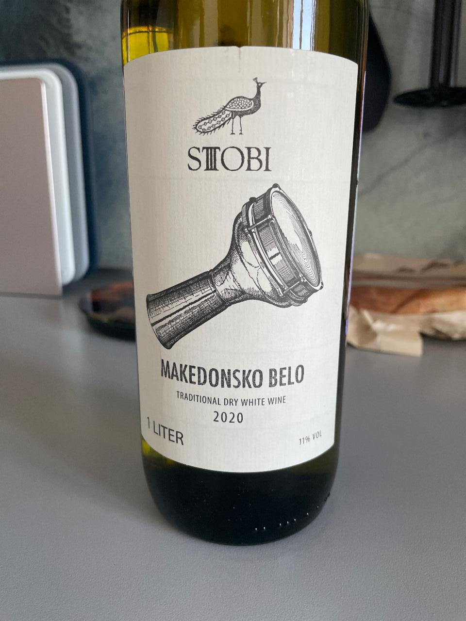 Фото - Белое вино сухое Stobi 2020