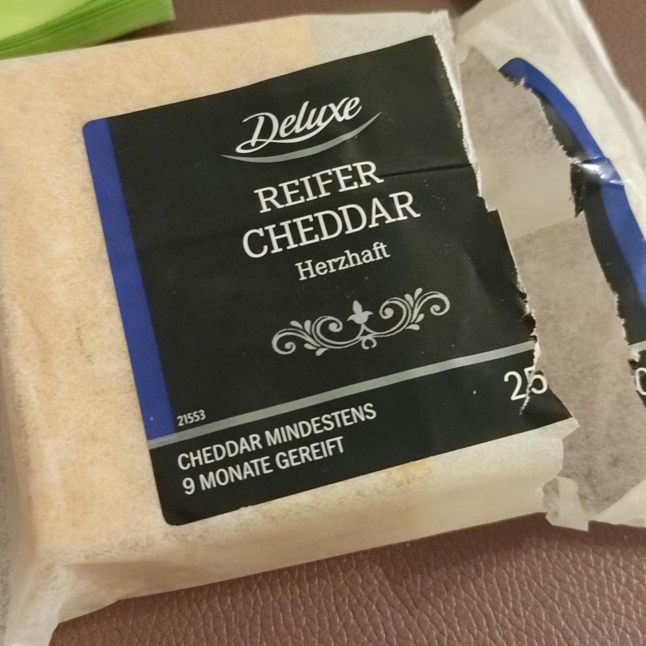Фото - Cheddar Cheese Matured for 9 months Deluxe