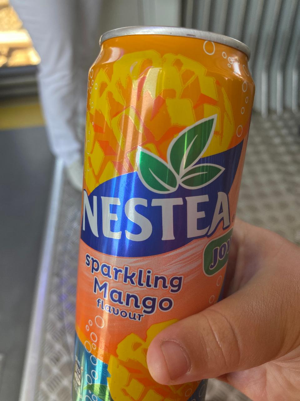 Фото - холодный чай с манго Nestea