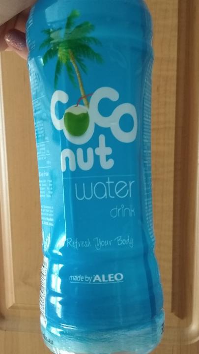 Фото - coco nut water drink