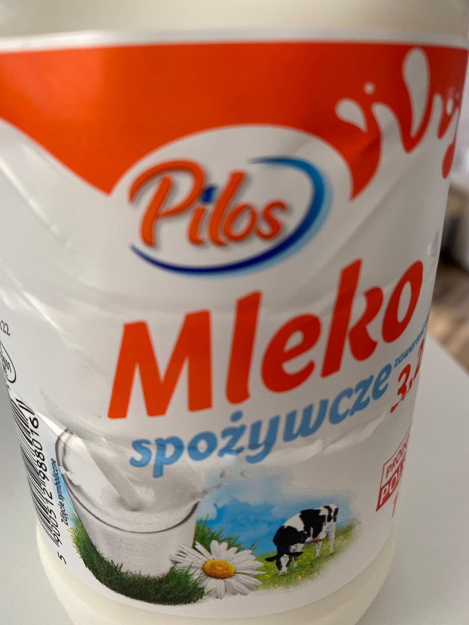 Фото - Молоко 3.2% Pilos