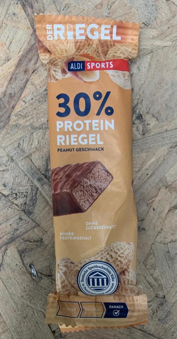 Фото - Батончик протеиновый со вкусом арахиса Protein Riegel 30% Aldi Sports