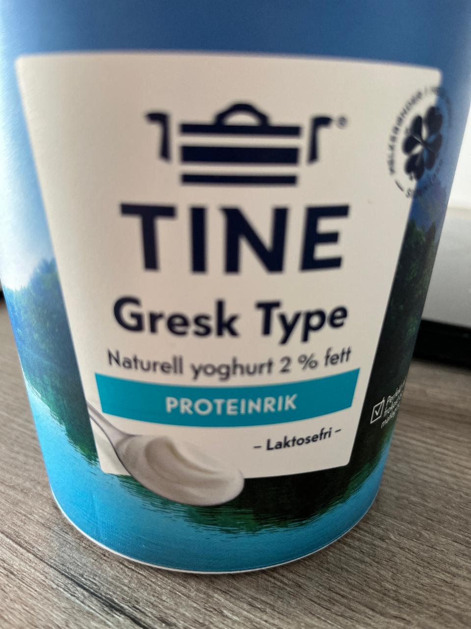 Фото - белый йогурт греческий 2% Tine
