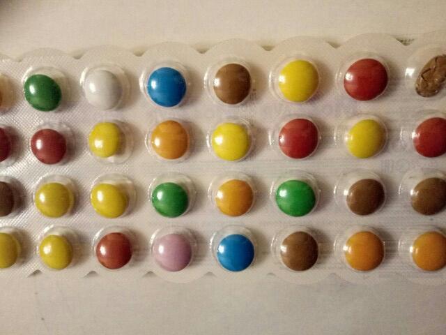 Фото - Шоколадное драже Mozzavr в разноцветной глазури