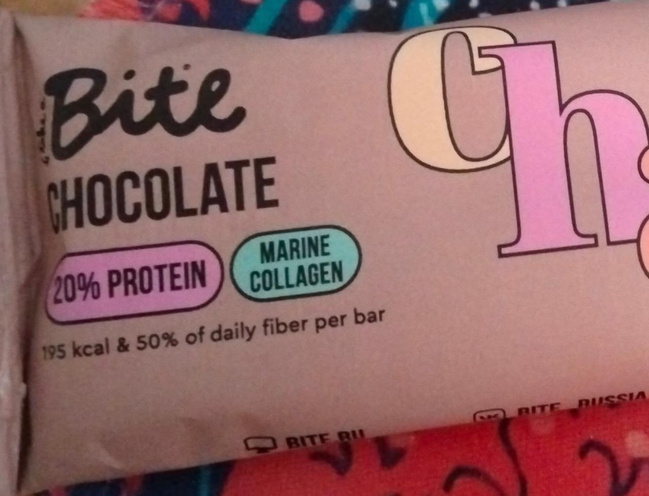 Фото - протеиновый батончик со вкусом шоколада с морским коллагеном Take a Bite