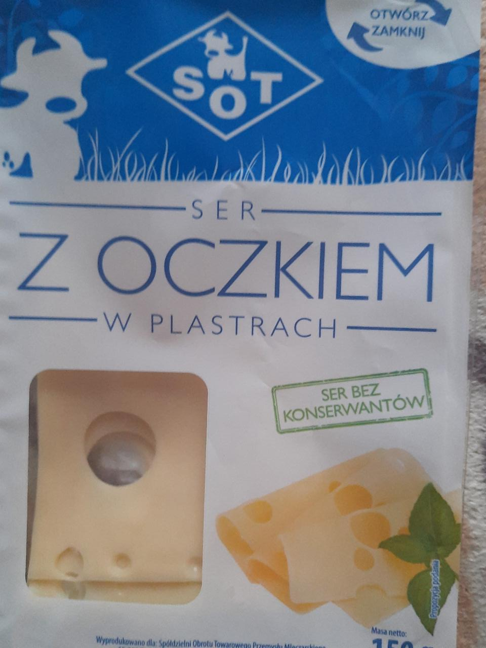 Фото - сыр полутвердый с дырками пластины 45% Ser Oczkiem SOT