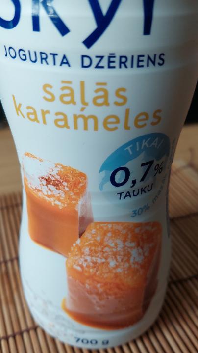 Фото - skyr йогуртовый напиток со вкусом соленой карамели Baltais