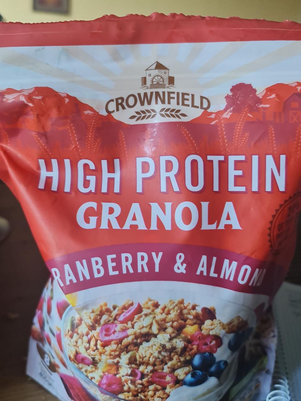 Фото - High protein granola cranberry&almond Crownfield