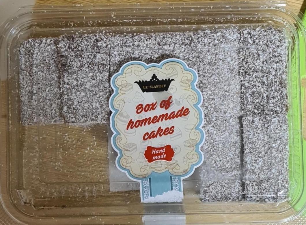 Фото - Box of homemade cakes Kokosová kocka Le'Slastice