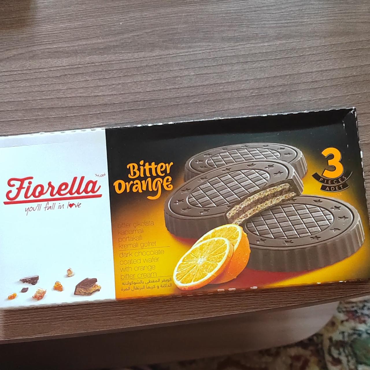 Фото - Вафли покрытые темным шоколадом с апельсиновым кремом Bitter orange Fiorella