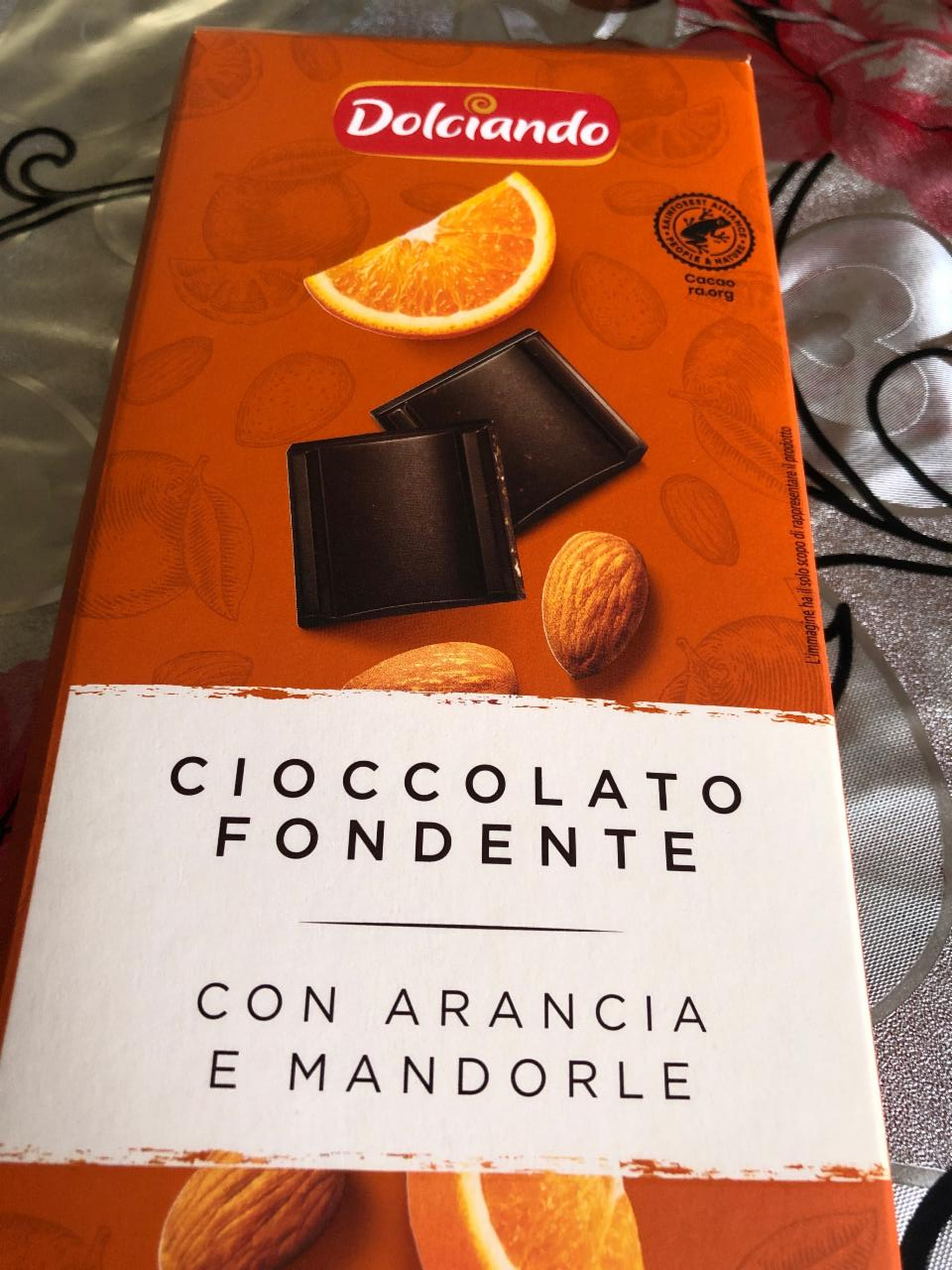 Фото - Cioccolato fondente con arancia e mandorle Dolciando