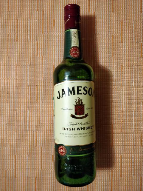 Фото - Irish whiskey Jameson