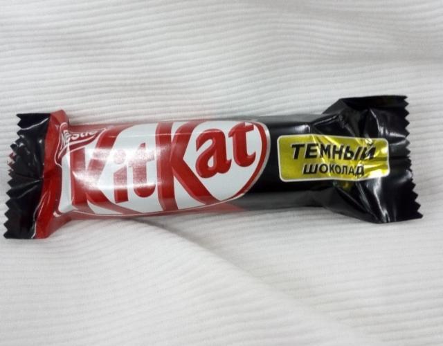 Фото - Батончик темный шоколад.Kitkat