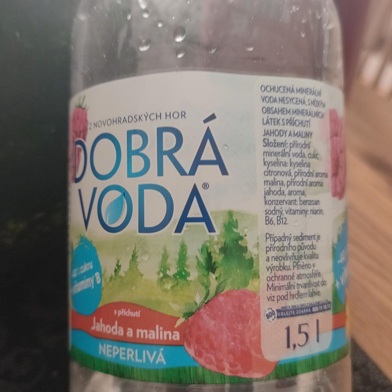 Фото - вода слабогазированная со вкусом малины и клубники Dobrá Voda