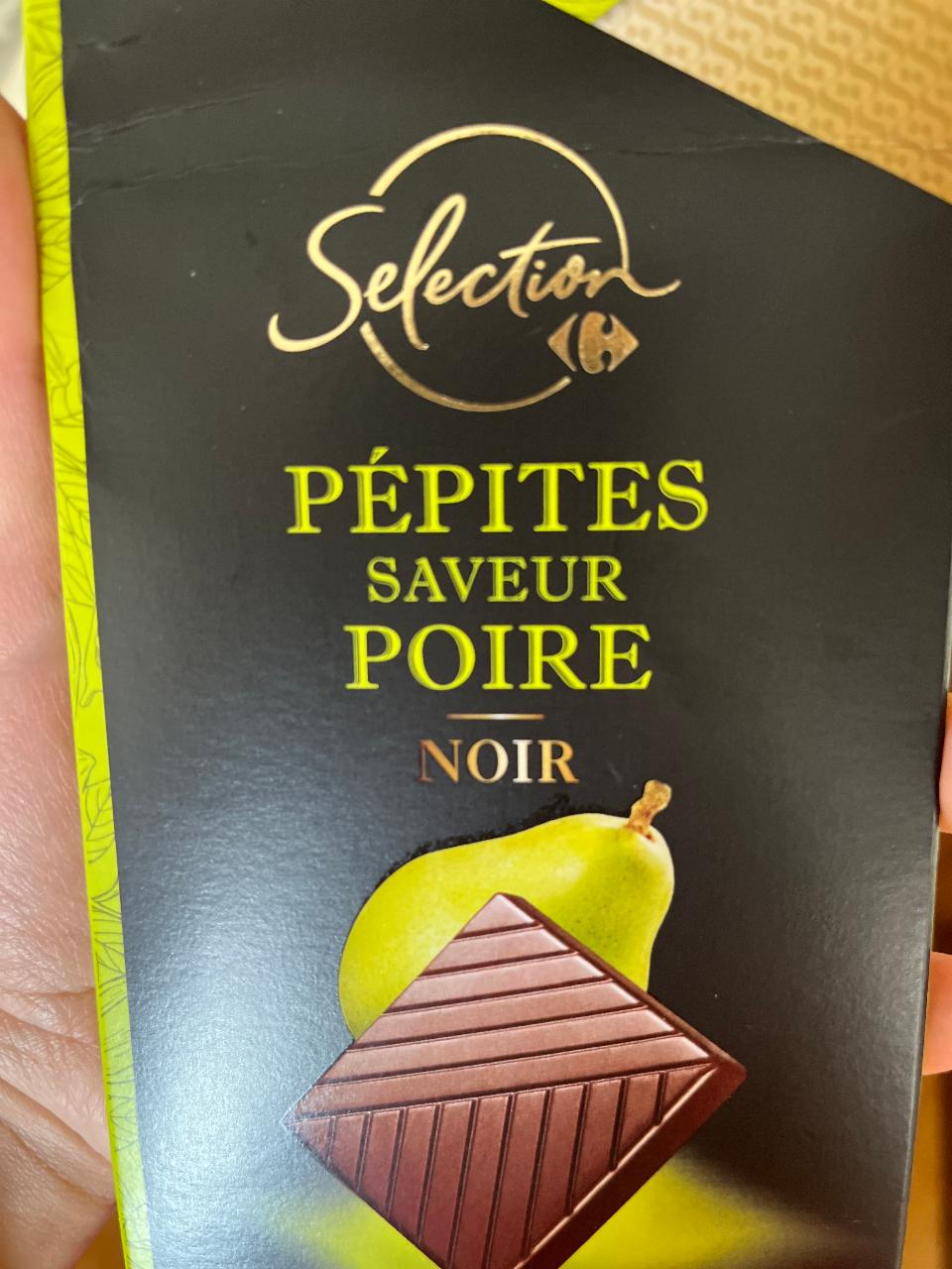 Фото - Шоколад с грушей Carrefour Selection