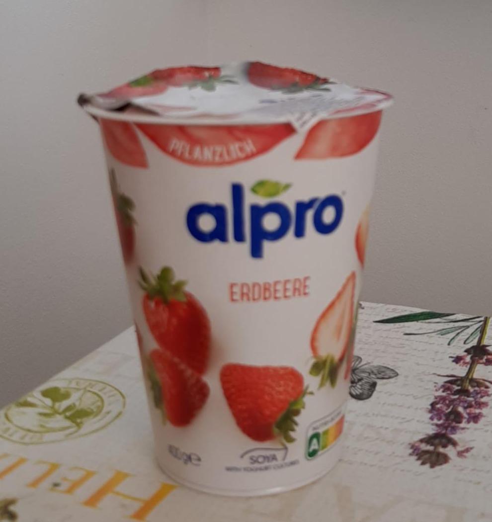 Фото - Йогурт клубничный Alpro