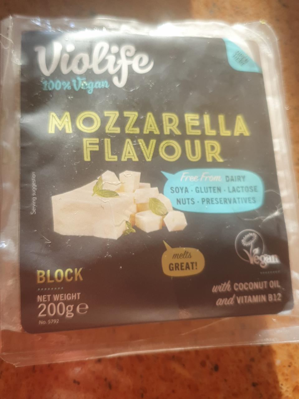 Фото - Сыр веганский со вкусом моцареллы Violife