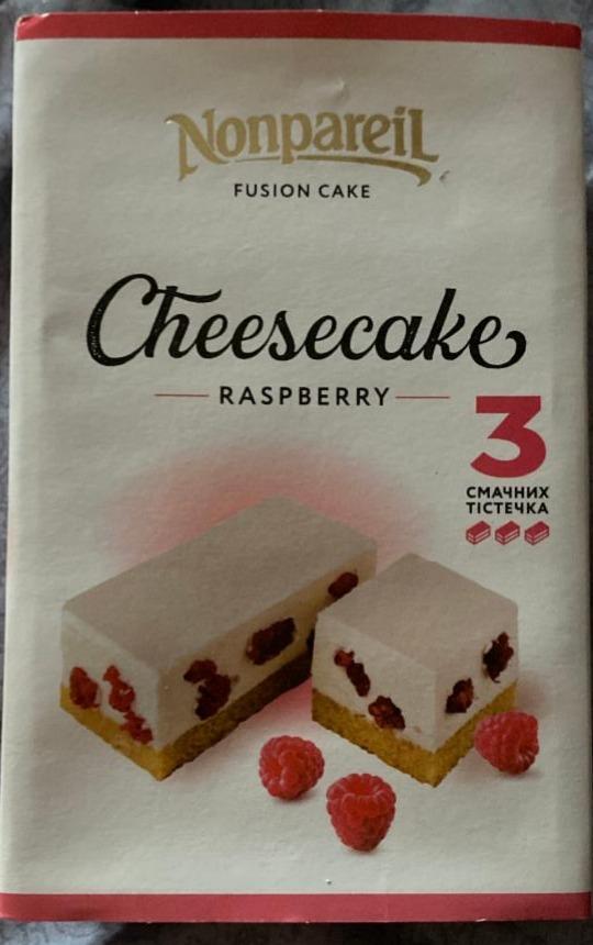 Фото - Пирожное творожное с малиной Cheesecake Raspberry Nonpareil