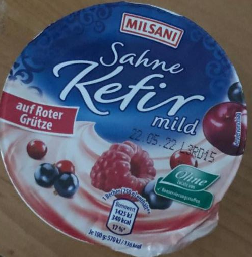 Фото - йогурт кефир с ягодами Milsani