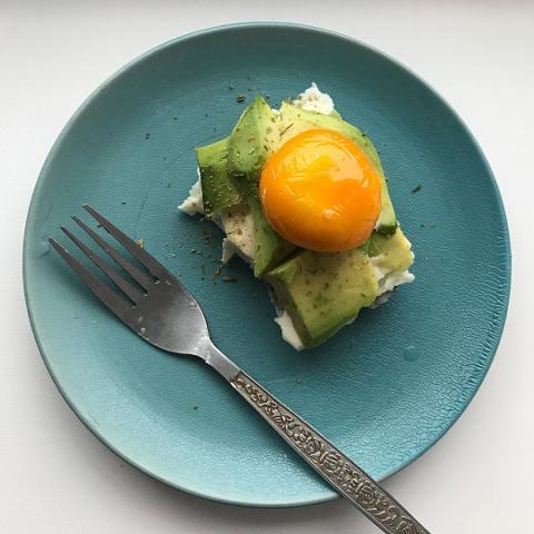 Фото - салат огурец, авокадо, яйцо