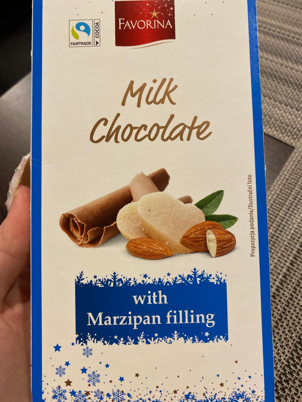 Фото - Молочный шоколад с марципаном Favorina
