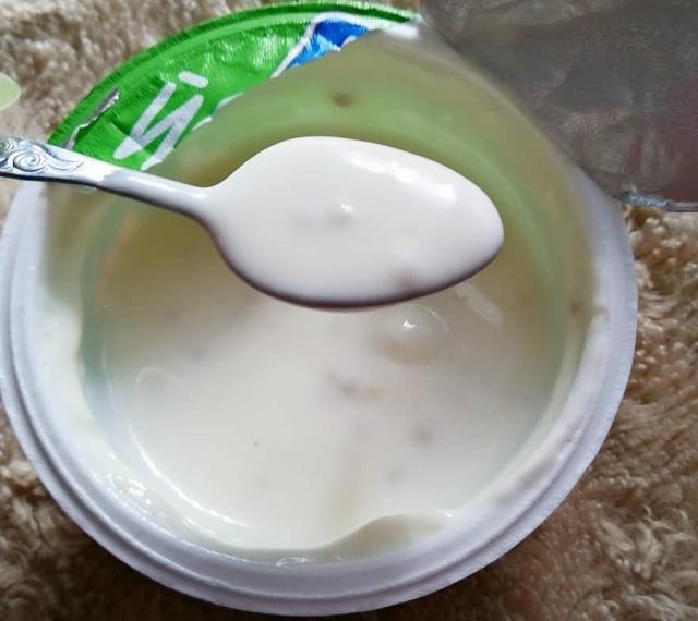 Фото - йогурт в стакане манго чиа Лакт
