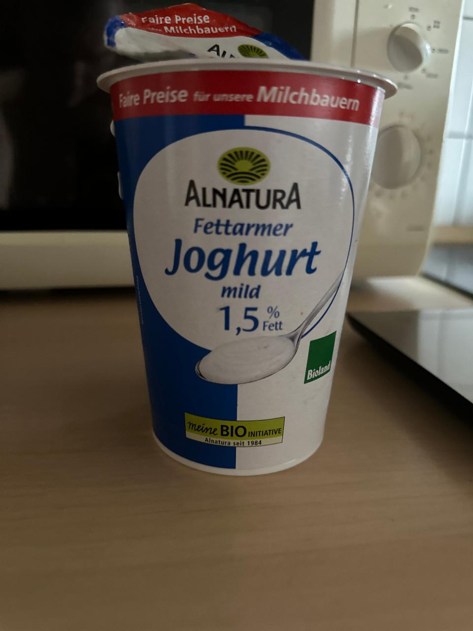 Фото - Fettarmer Joghurt mild 1.5% Alnatura