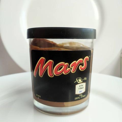Фото - паста Mars шоколадно ореховая.