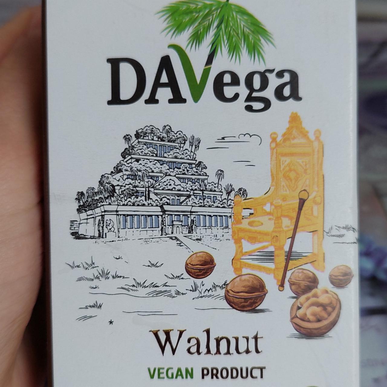 Фото - Продукт веганский на основе кокосового масла с грецким орехом Davega