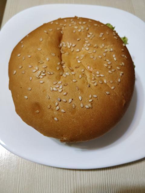 Фото - Гамбургер Макси с кунжутом