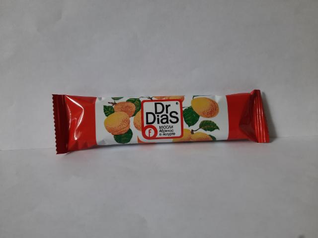 Фото - Батончик мюсли абрикосовые в йогуртовой глазури 'Dr. Dias'