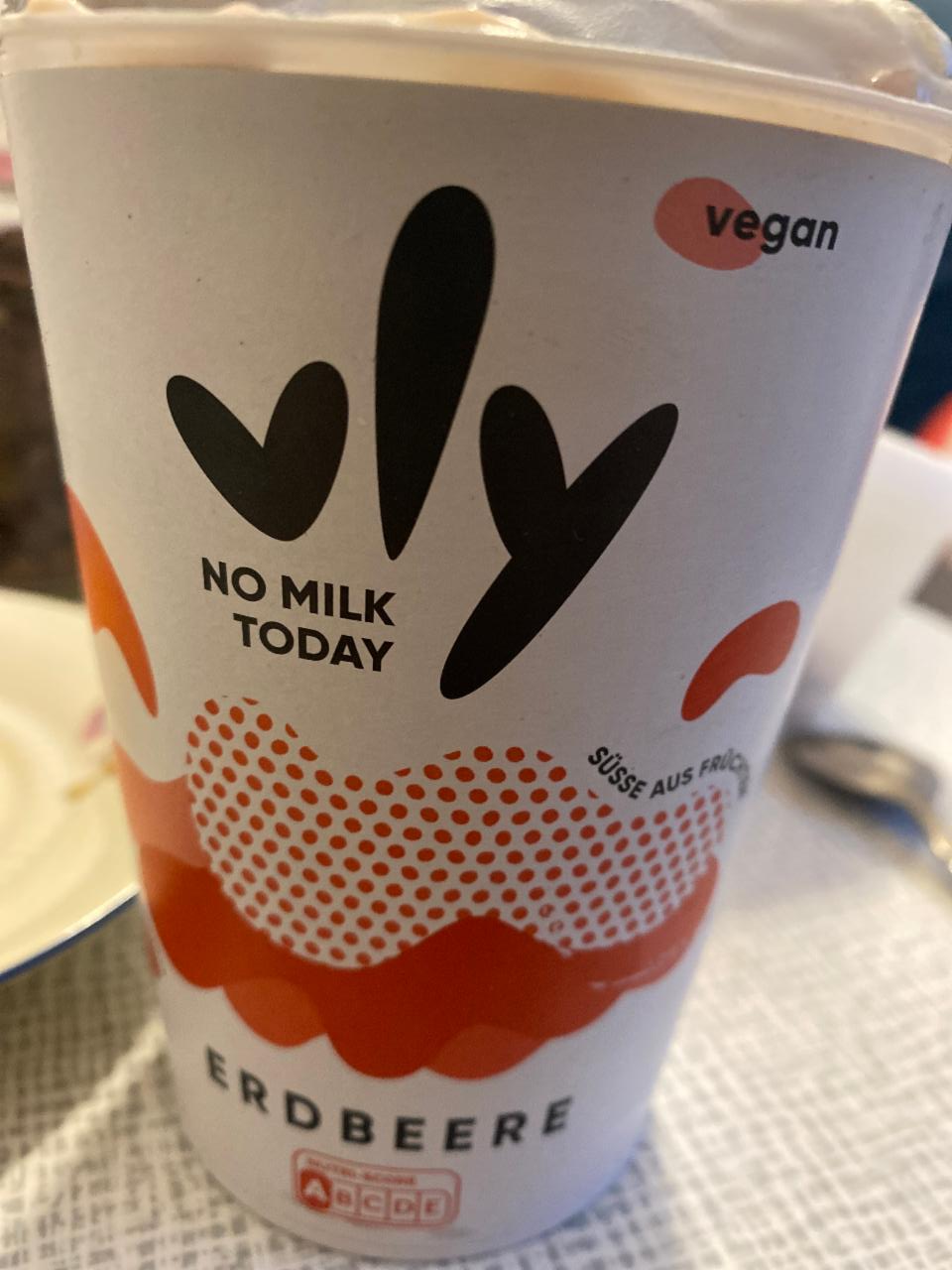 Фото - Веганский йогурт ягоды VLY