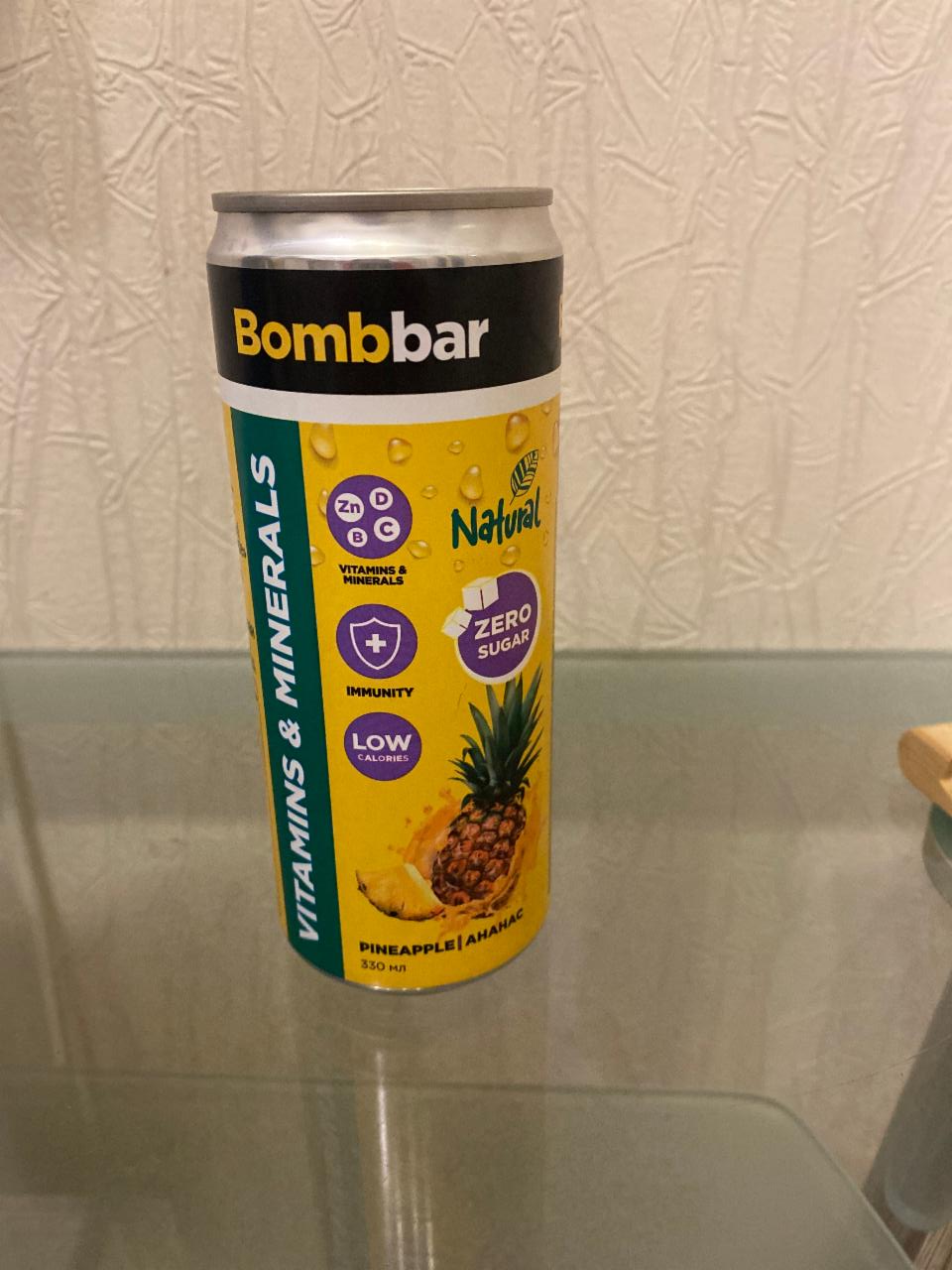 Фото - Напиток лимонад со вкусом ананаса Bombbar