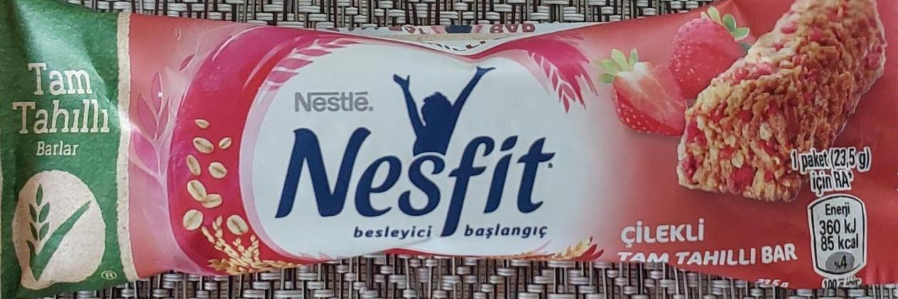 Фото - зерновой баточник с клубникой Nestlé