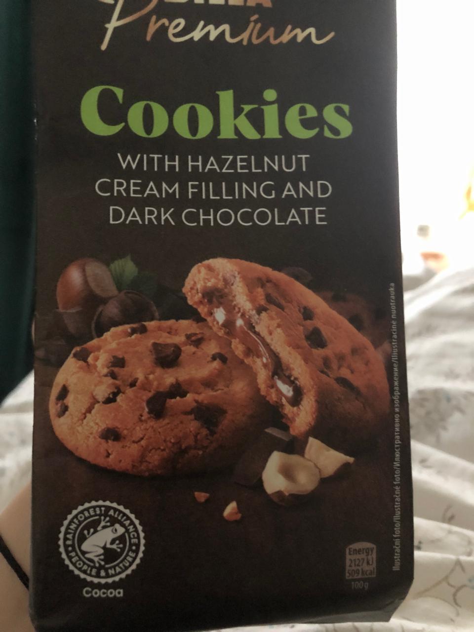 Фото - Cookies with hazelnut cream filling and dark chocolate Billa Premium