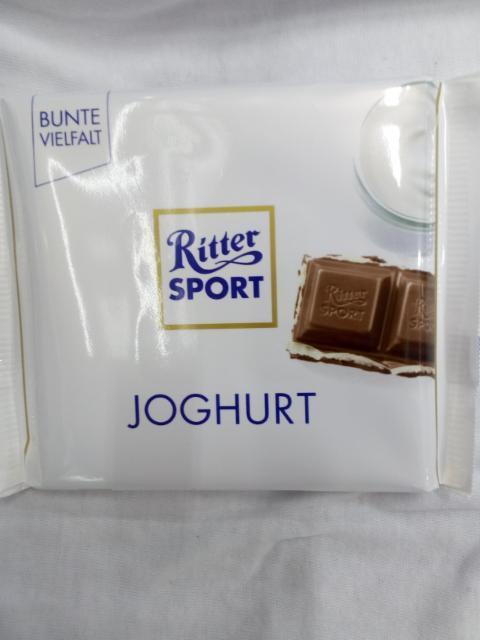 Фото - Шоколад Ritter sport Joghurt.