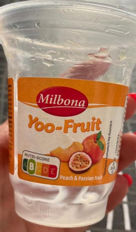 Фото - йогурт с фруктами персик-маракуйя yoo fruit Milbona