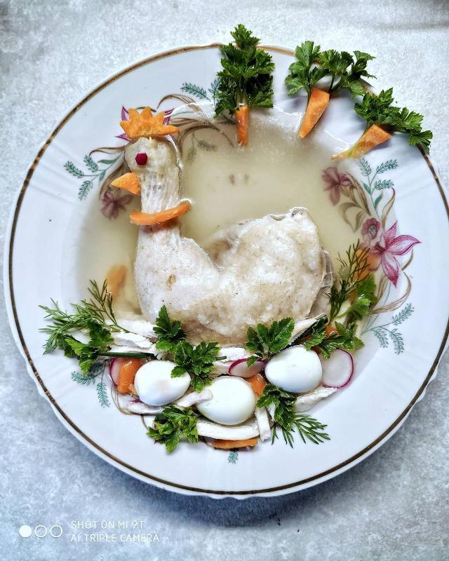 Фото - куриный суп с яйцом
