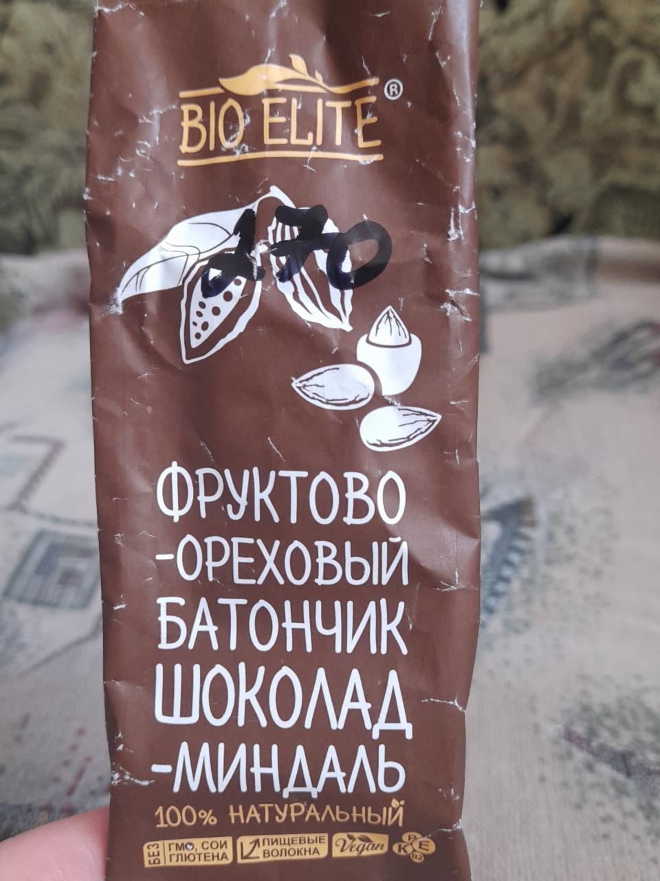 Фото - фруктово-ореховый батончик шоколад-миндаль Bio Elite